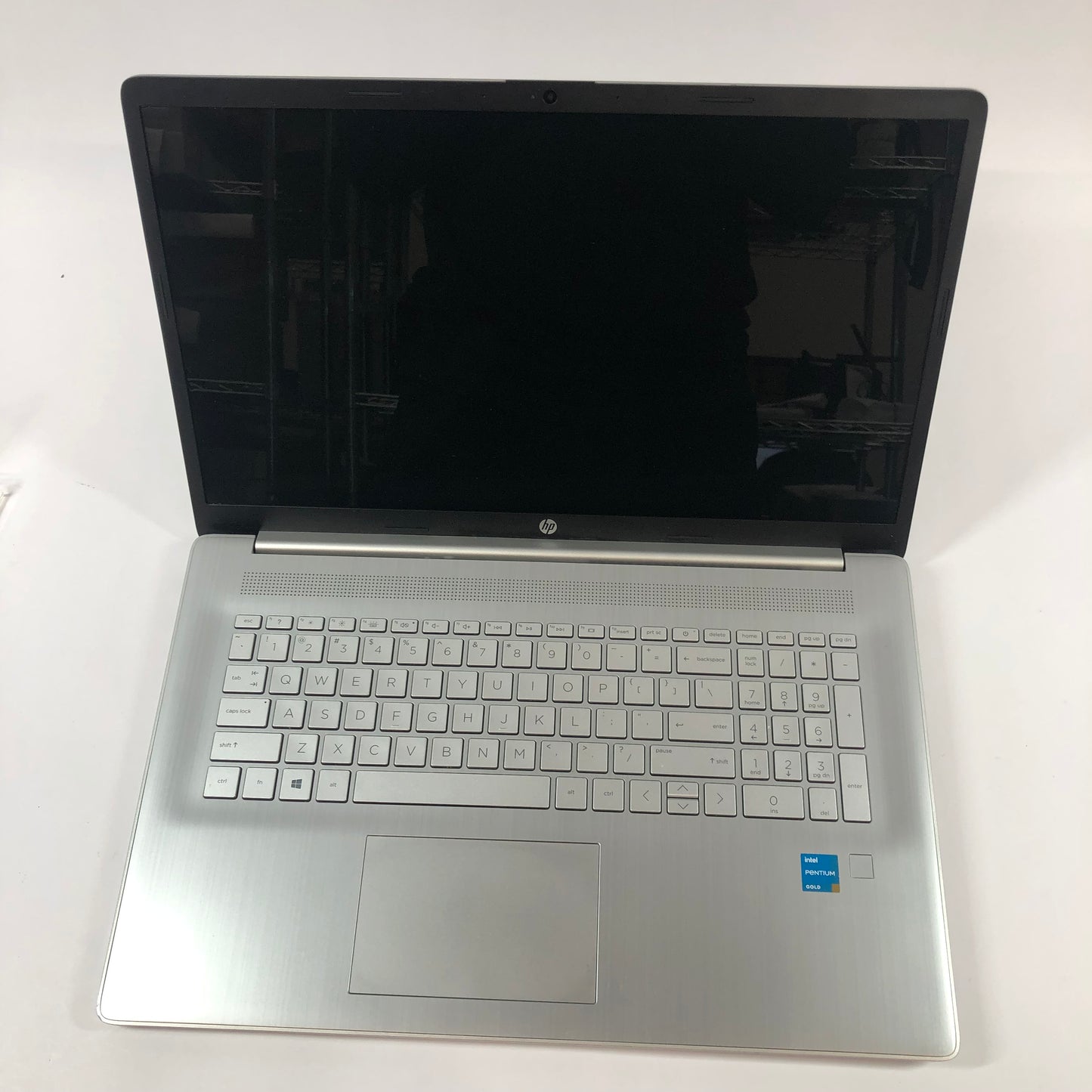 HP Laptop 17-CN0015DS 17.3" Pentium Gold 7505 2.0GHz 8GB RAM 512GB HDD