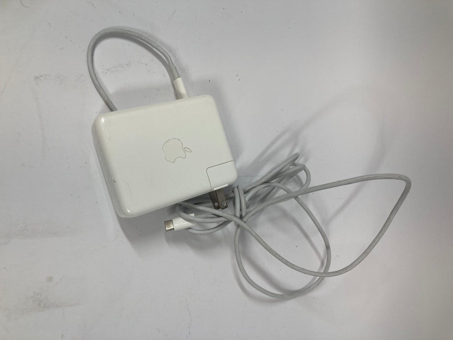 2019 Apple MacBook Pro 16" i7 2.6GHz 16GB RAM 1TB SSD Space Gray A2141 Scratches Dents