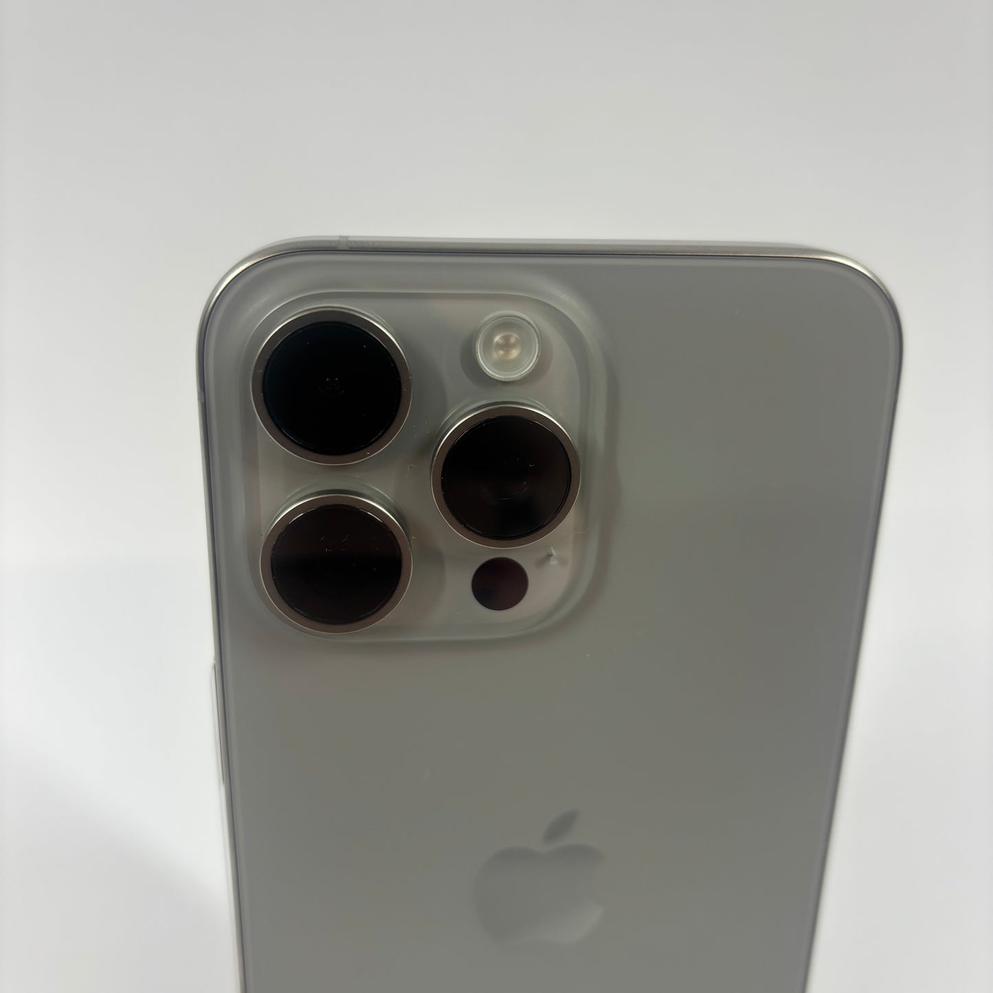 Factory Unlocked Apple iPhone 15 Pro Max 256GB Natural Titanium MU683LL/A