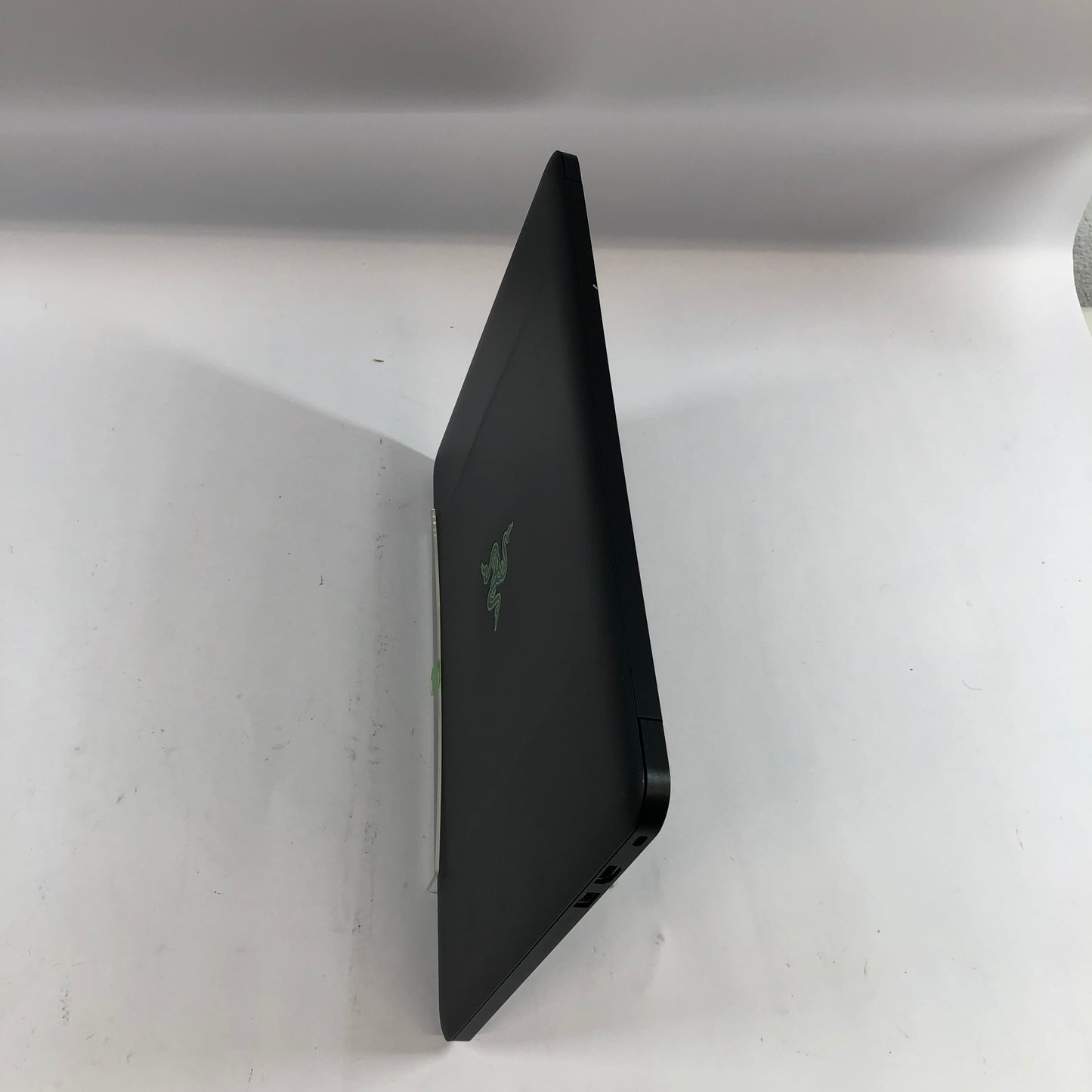 Razer Blade RZ09-0102 14" i7-4702HQ 2.2GHz 8GB RAM 256GB SSD GeForce GTX 765M