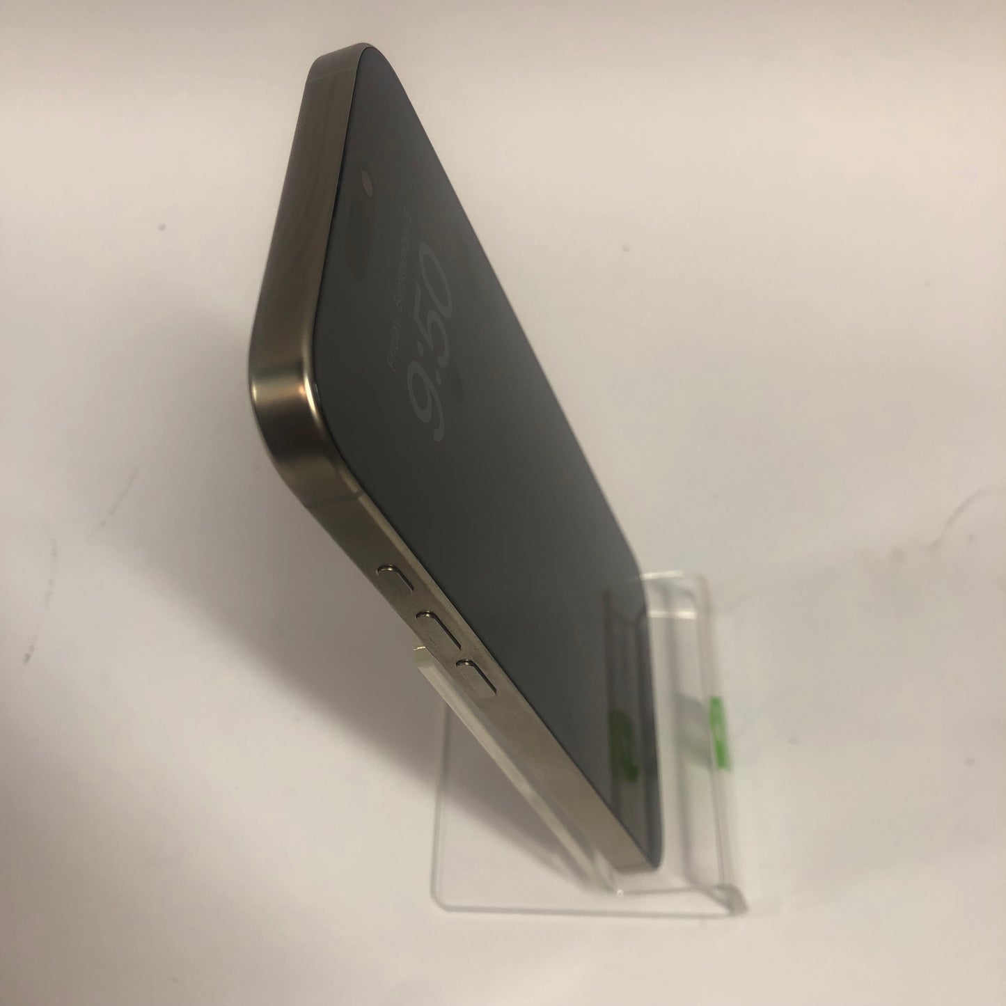 Unlocked Apple iPhone 16 Pro Max 1TB 18.5 Natural Titanium MYWF3LL/A