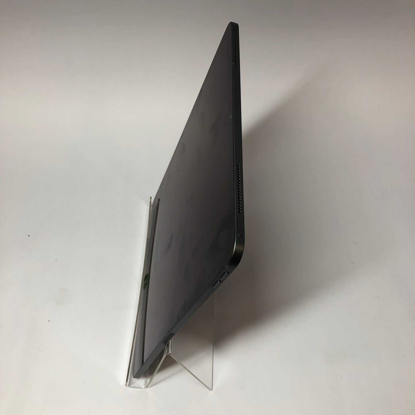 WiFi Only Apple iPad Pro 12.9" 4th Gen 512GB Space Gray MXAV2LL/A