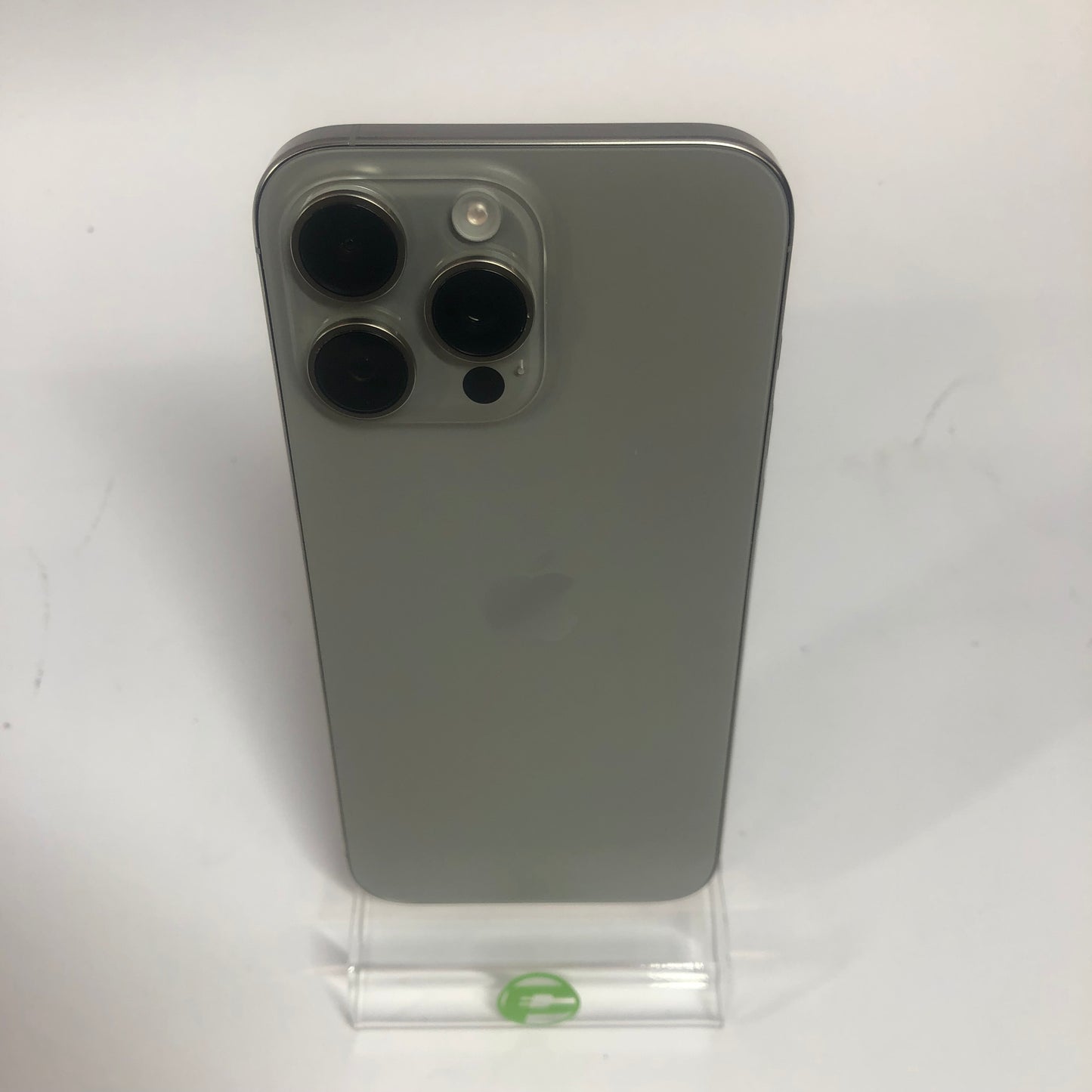 Unlocked Apple iPhone 16 Pro Max 1TB 18.5 Natural Titanium MYWF3LL/A