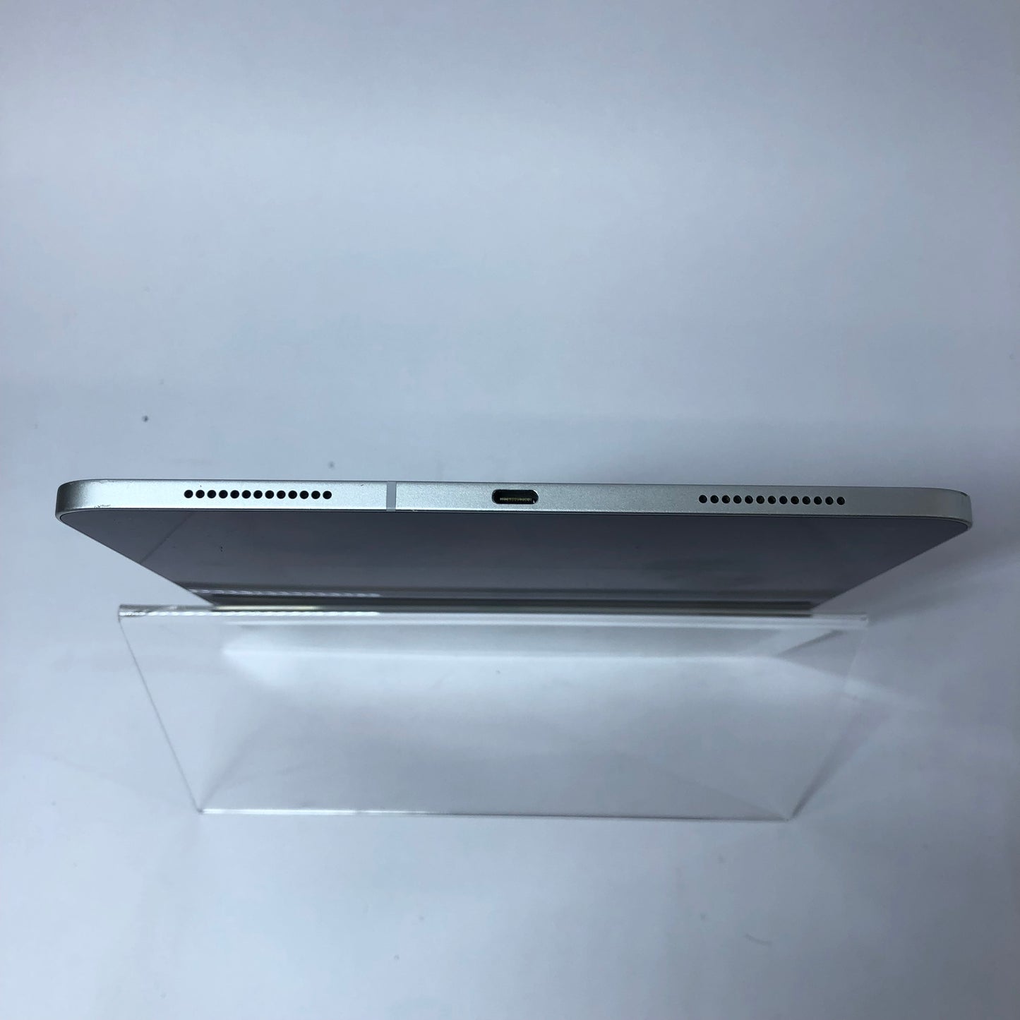 Unlocked Apple iPad Pro 11" 1st Gen 1TB Silver MU282LL/A