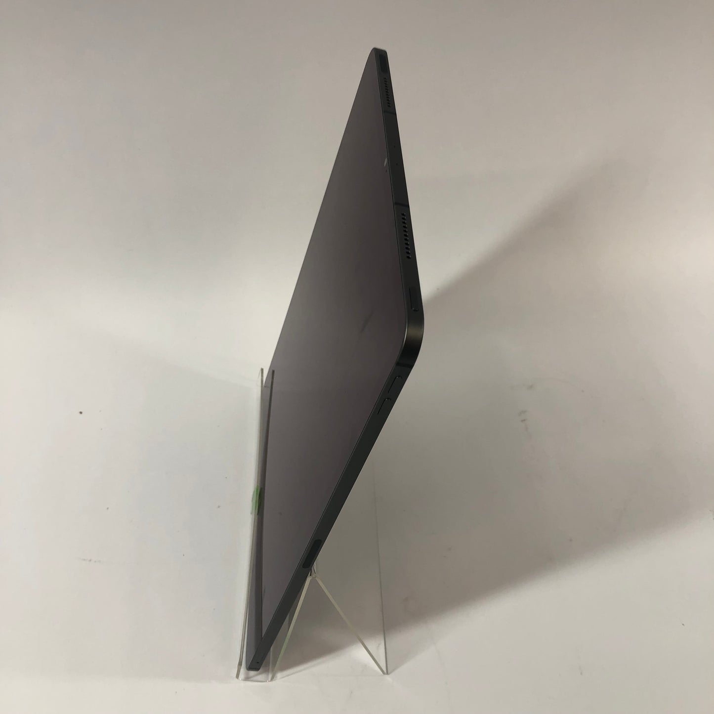 Unlocked Apple iPad Pro 12.9" 5th Gen 256GB 18.5 Space Gray MHNW3LL/A