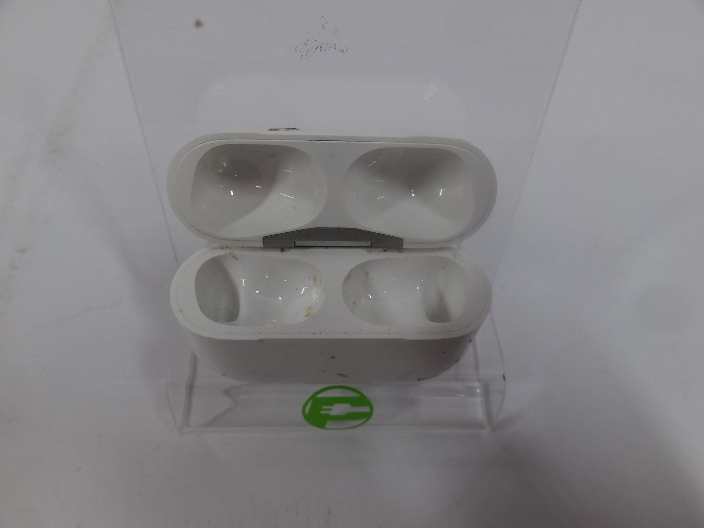 Apple AirPods Pro 1st Gen Charging Case Only