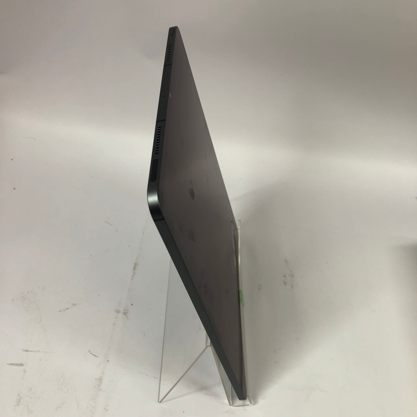 Unlocked Apple iPad Pro 12.9" 5th Gen 1TB 18.5 Space Gray MHP13LL/A