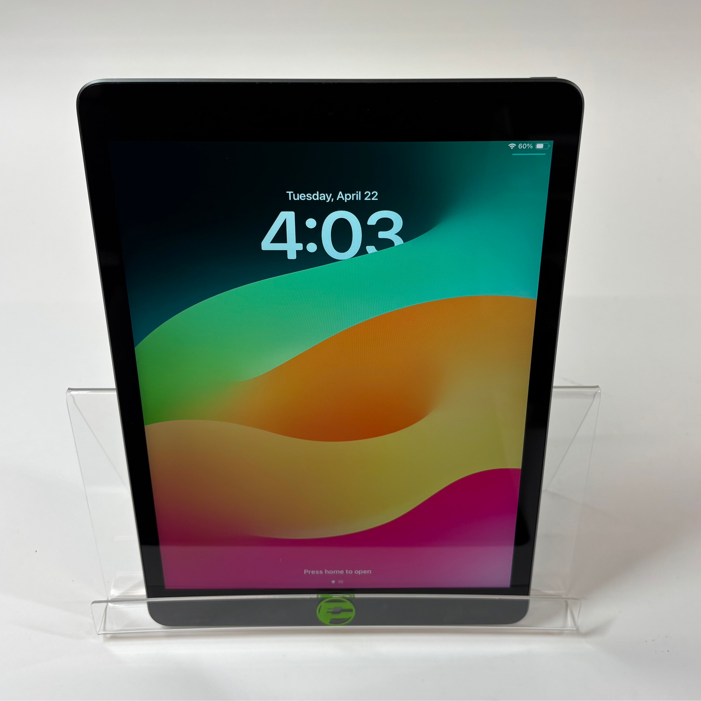 WiFi Only Apple iPad 8th Gen 32GB 17.6.1 SPACE GRAY MYL92LL/A