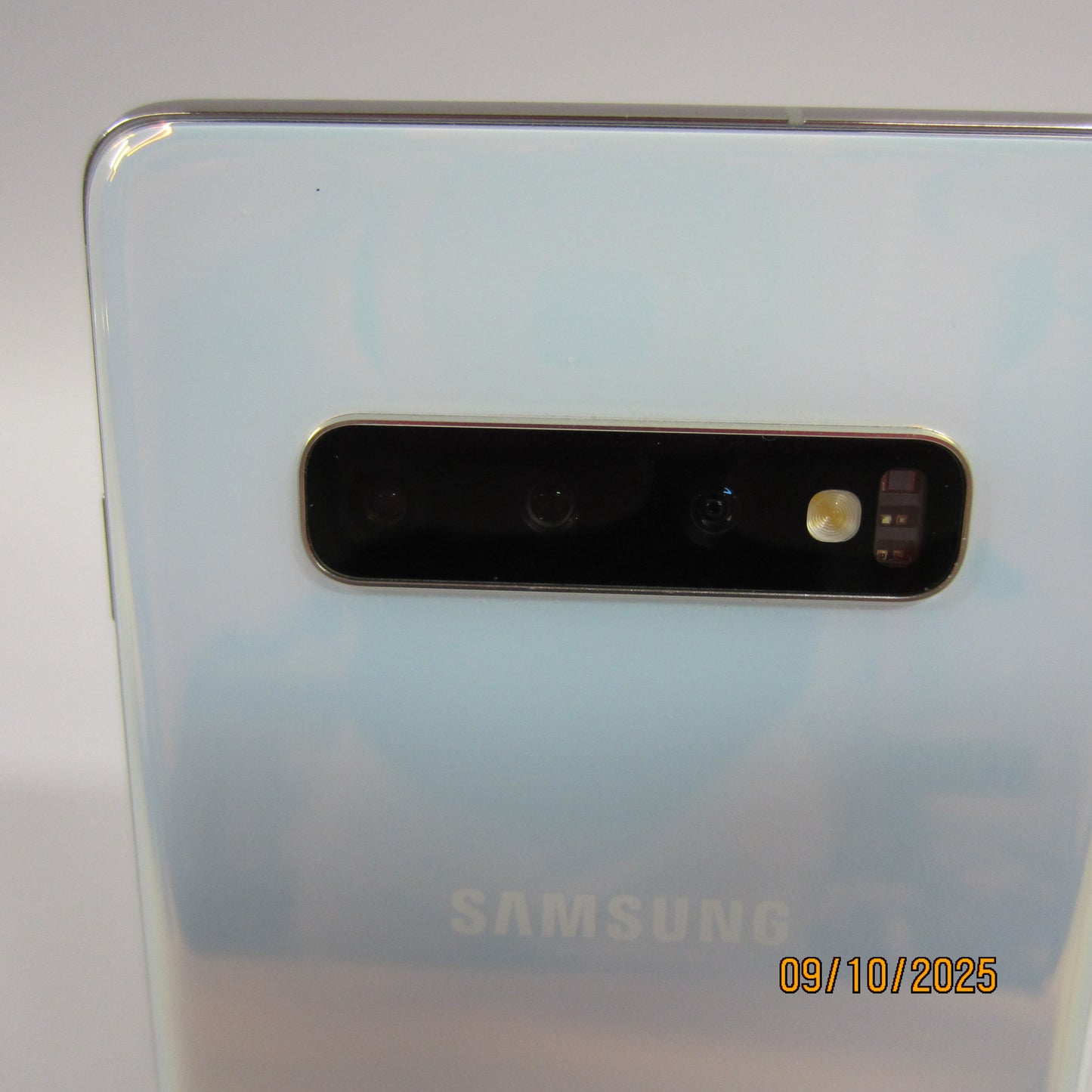 GSM Unlocked Samsung Galaxy S10 Plus 8GB RAM 128GB SM-G975F Prism White