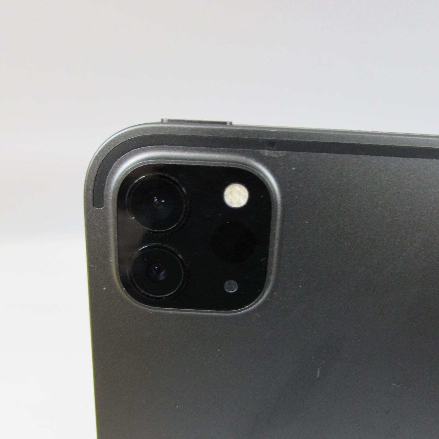 WiFi Only Apple iPad Pro 12.9" 5th Gen 256GB Space Gray MHNH3LL/A