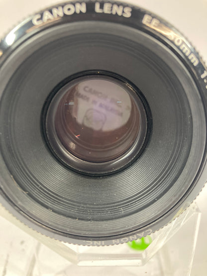 Canon EOS Rebel XSi 12.2MP Digital SLR DSLR Camera With 2 Canon 50mm Lenses