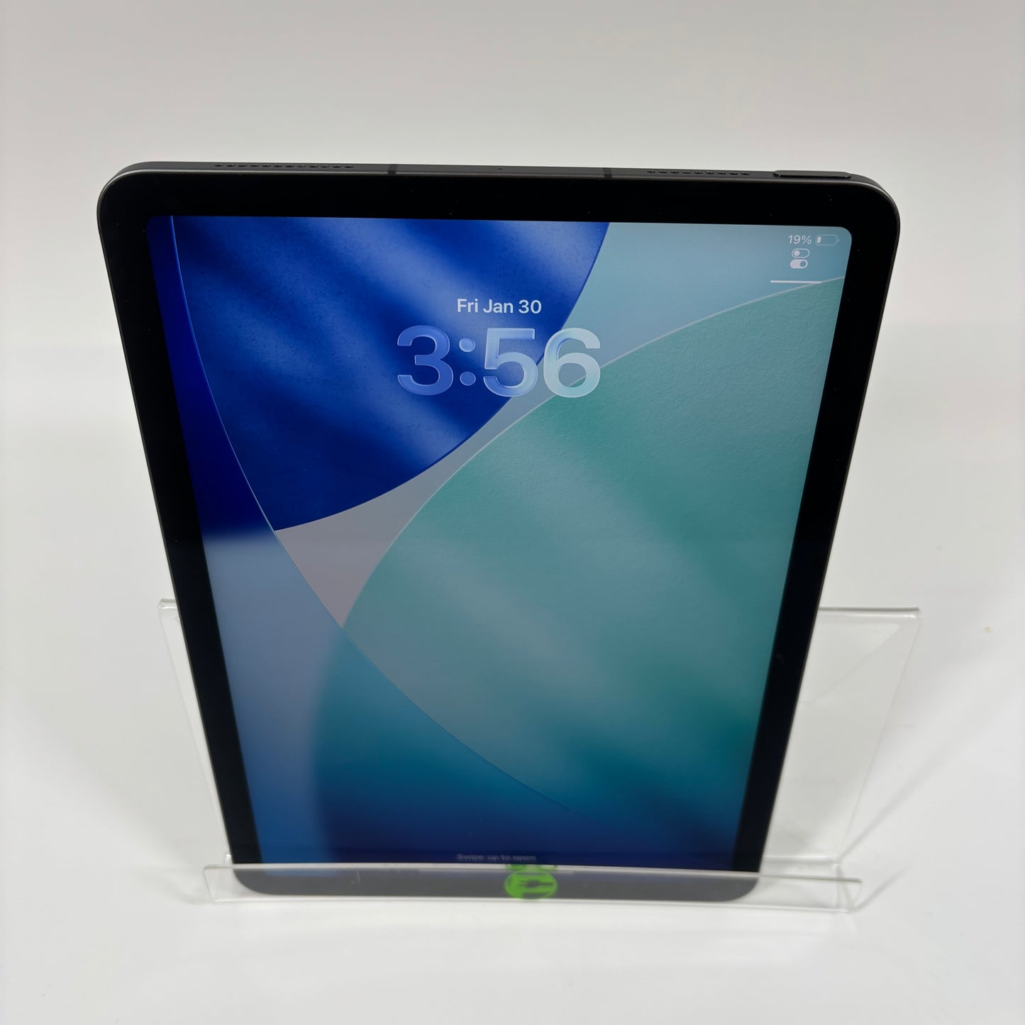 Unlocked Apple iPad Air 5th Gen 256GB Space Gray MM713LL/A