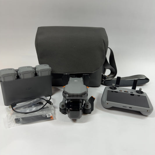 DJI Air 3 4K Quadcopter Camera Drone EB3WBC Fly More Combo