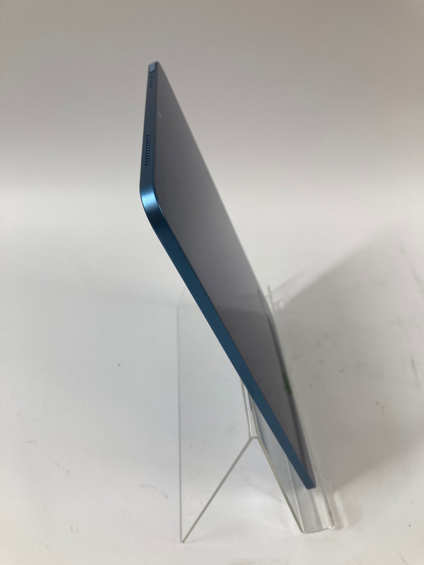 WiFi Only Apple iPad Air 5th Gen 64GB Blue MM9E3LL/A