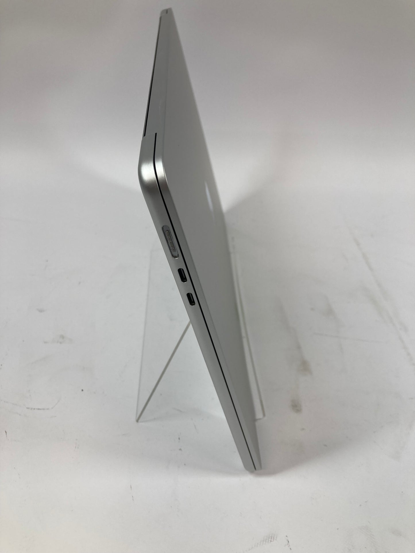 2023 Apple MacBook Air 15" M2 10C GPU 3.5GHz 8GB RAM 256GB SSD MQKR3LL/A