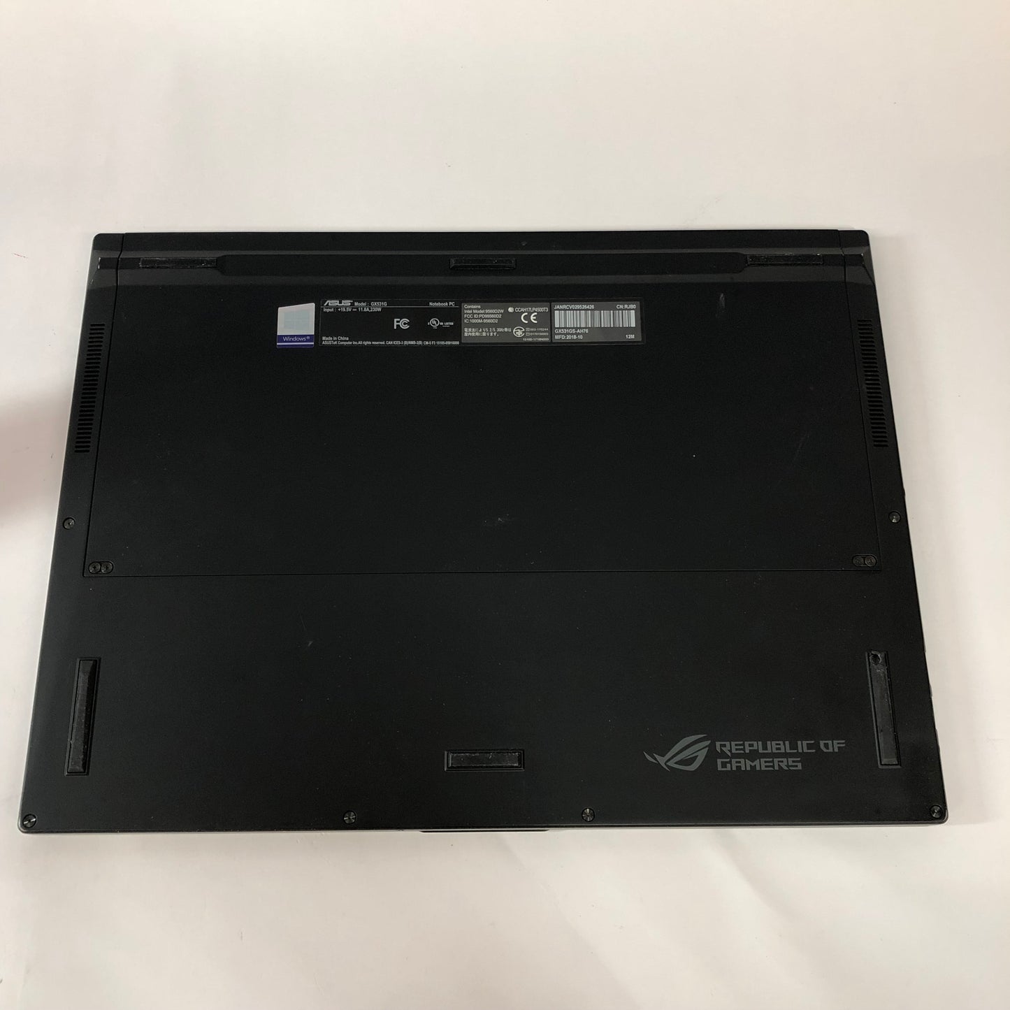 ASUS ROG Zephyrus S GX531G 15" i7-8750H 2.2GHz 16GB 512GB GeForce GTX 1070 Max-Q