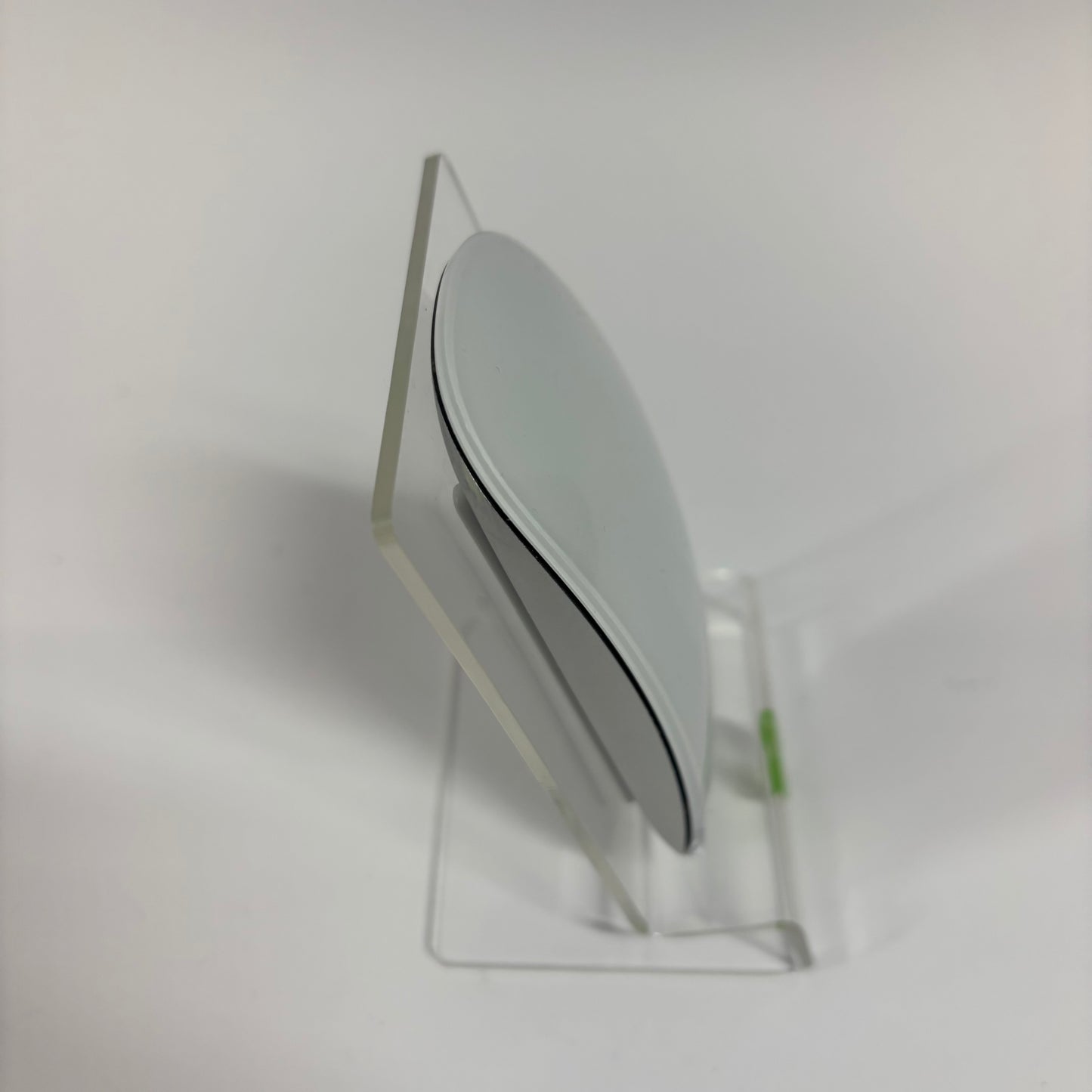 2024 Apple iMac 24" M4 4.5GHz 16GB RAM 256GB SSD Silver MWUC3LL/A