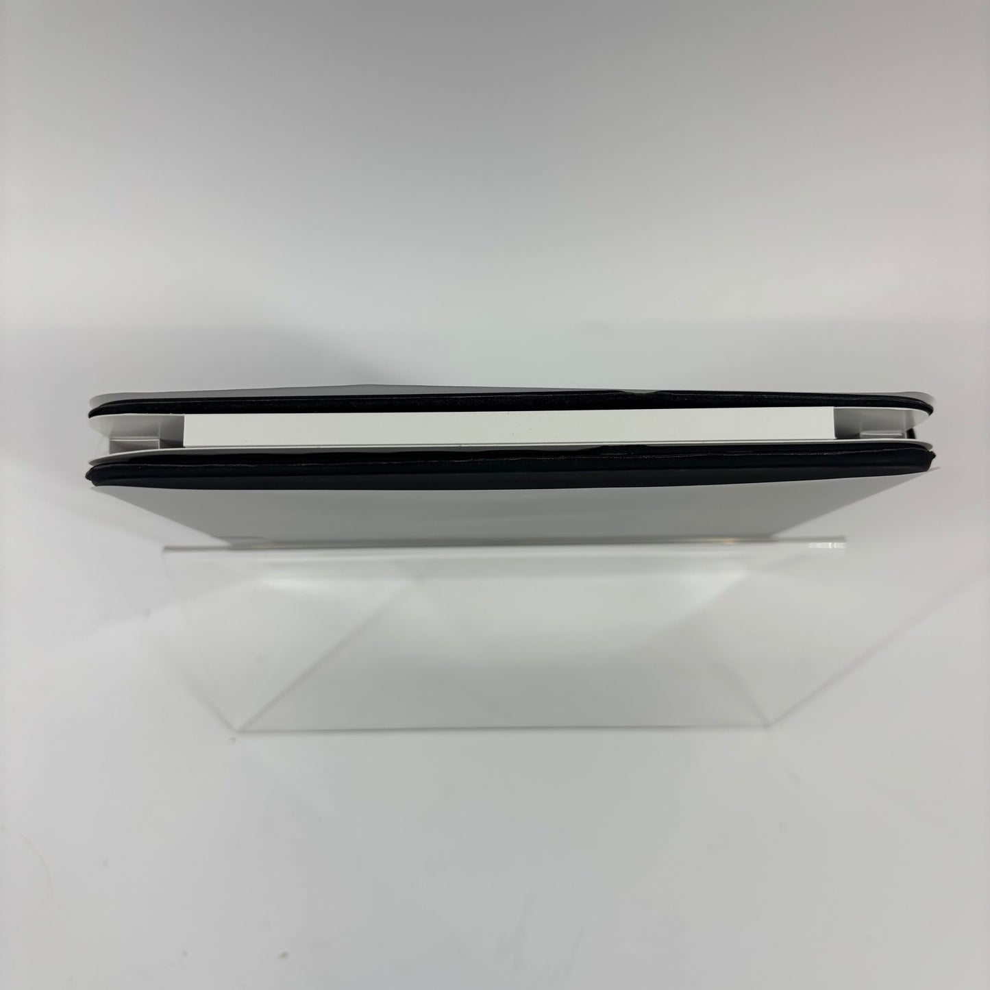 WiFi Only Apple iPad Air 5th Gen 64GB Silver MM9F3LL/A With Case