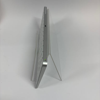 2024 Apple iMac 24" M4 4.5GHz 16GB RAM 256GB SSD Silver MWUC3LL/A