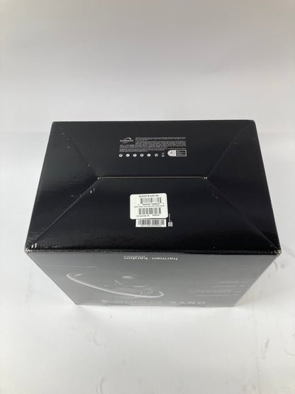 New Harmon Kardon Onyx Studio 8 Bluetooth Speaker Black