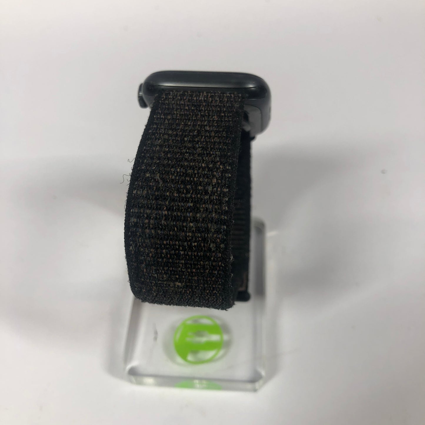 Unlocked Apple Watch SE 1st Gen 44MM Space Gray Aluminum Beige Braided Loop