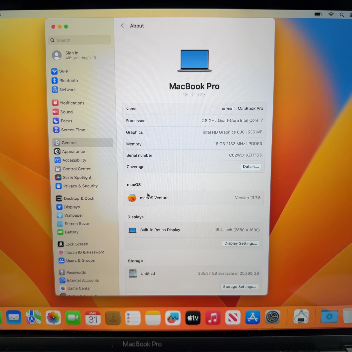 2017 Apple MacBook Pro 15" i7 2.8GHz 16GB RAM 256GB SSD Space Gray A1707