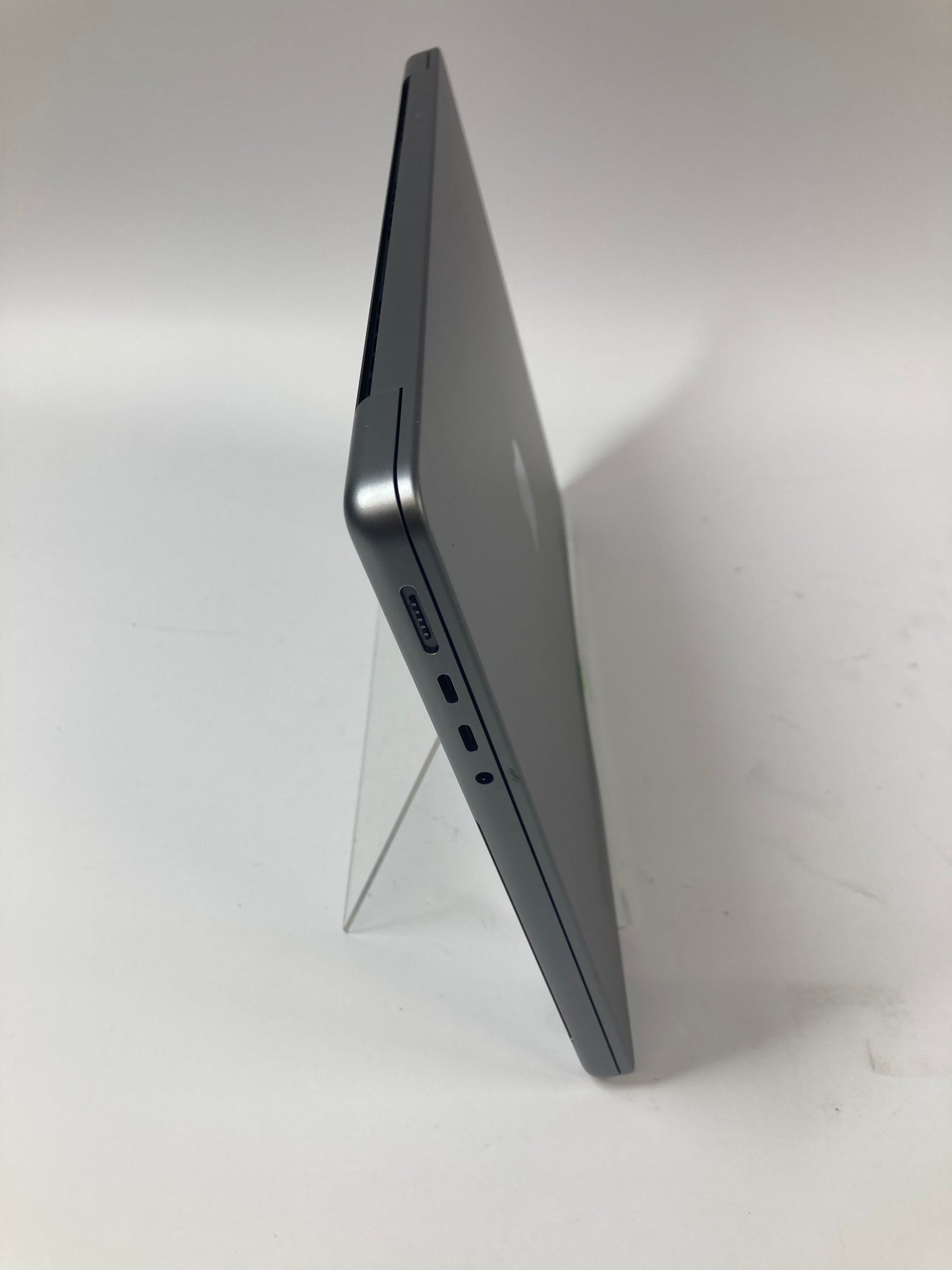 2021 Apple MacBook Pro 14" M1 Pro 14C GPU 3.2GHz 16GB RAM 512GB SSD MKGP3LL/A