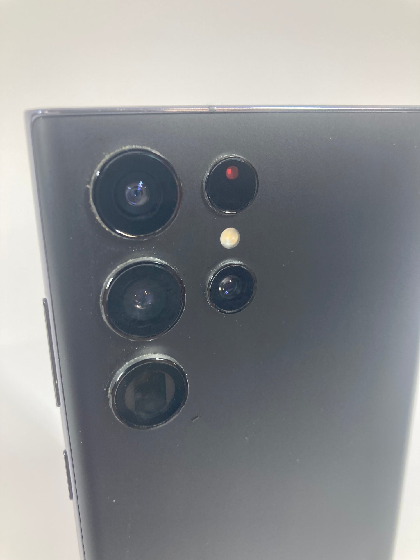 Unlocked Samsung Galaxy S22 Ultra 12GB RAM 256GB SM-S908U1 Black