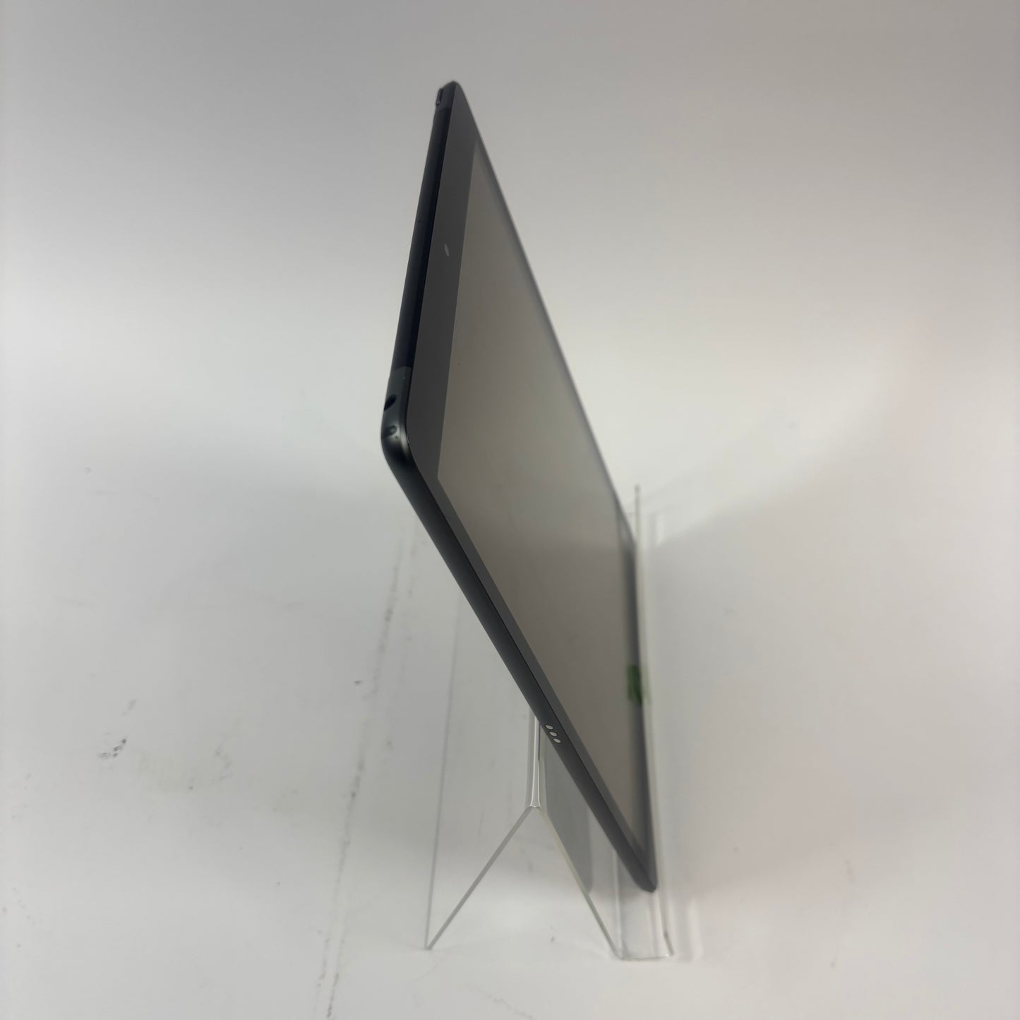 WiFi Only Apple iPad Pro 11" 2nd Gen 256GB Space Gray MK663LL/A