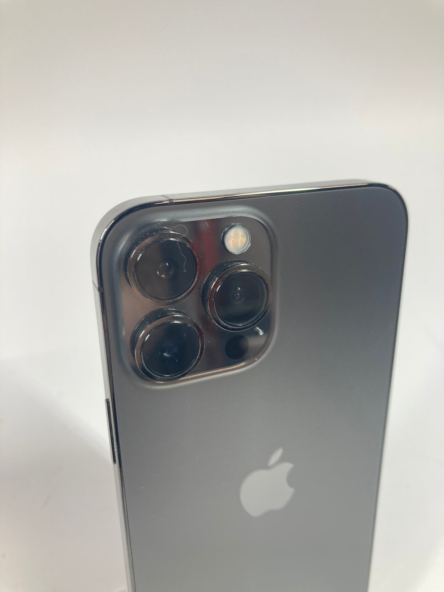 Unlocked Apple iPhone 13 Pro Max 256GB Graphite MLF63LL/A