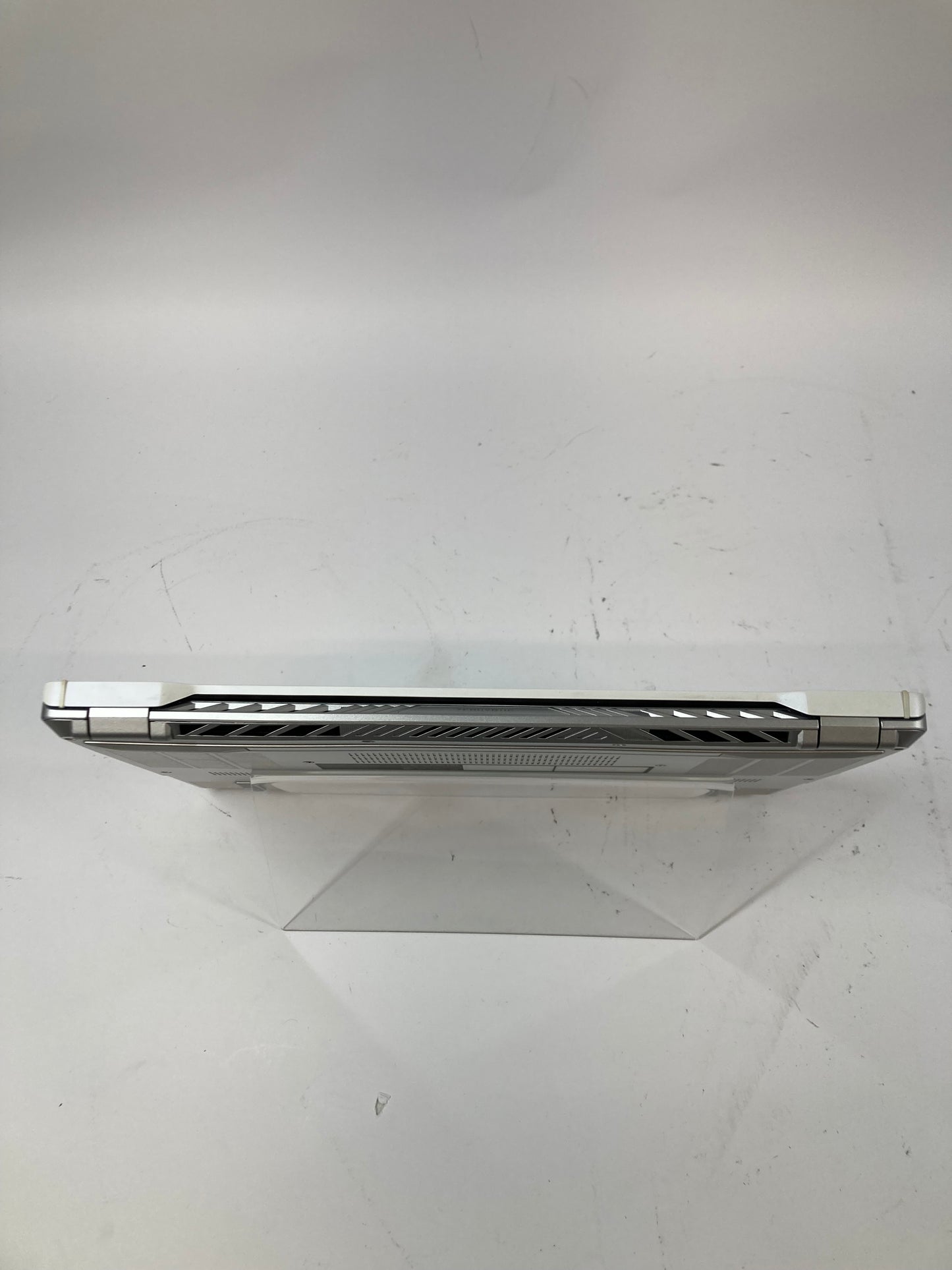 Asus ROG Zephyrus G14 GA401 14" Ryzen 9 4900HS 3.0GHz 16GB RAM 1TB SSD RTX 2060