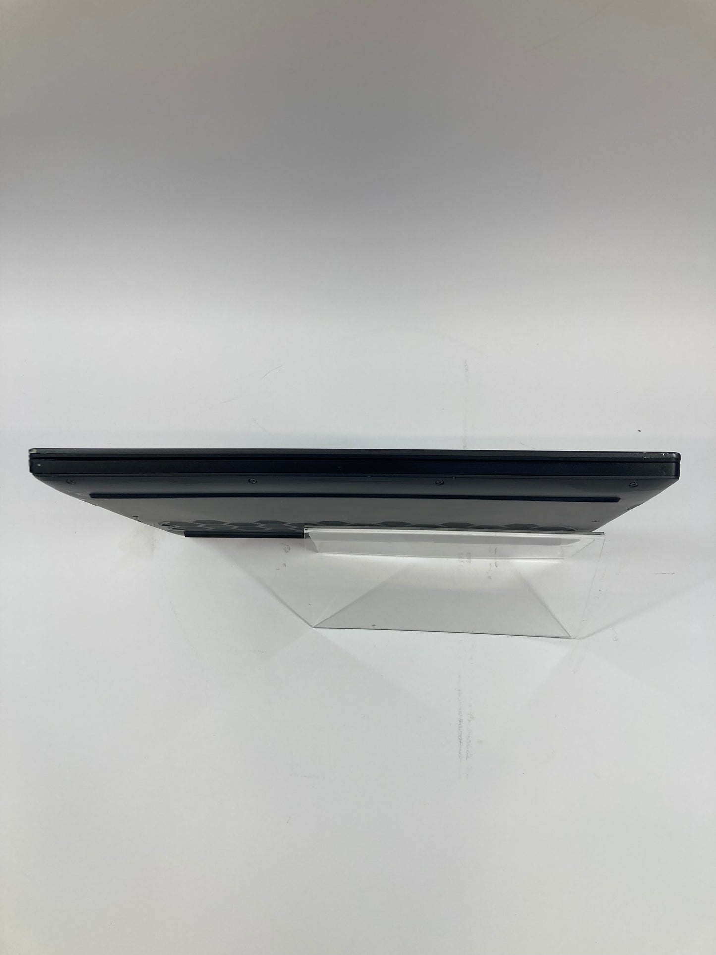 Alienware M15 Ryzen Edition R5 15.6" Ryzen 9 5900HX 16GB 1TB GeForce RTX 3070