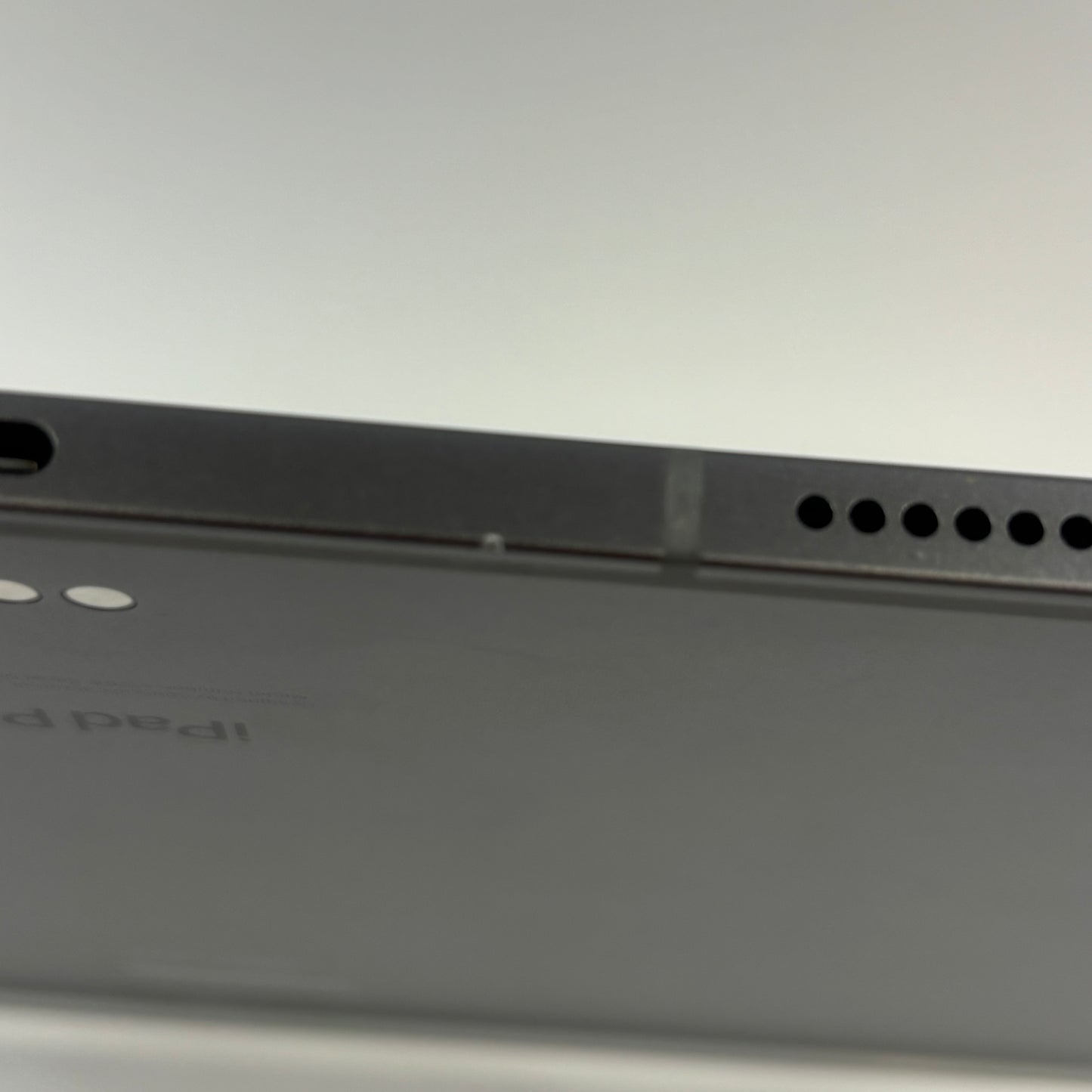 WiFi Only Apple iPad Pro 12.9" 6th Gen 128GB Space Gray MP5X3LL/A