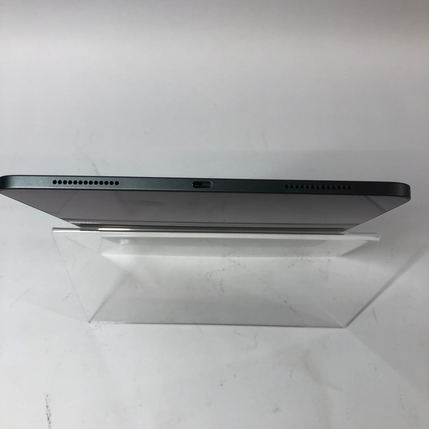 WiFi Only Apple iPad Pro 11" 2nd Gen 256GB 18.5 Space Gray MXDC2LL/A