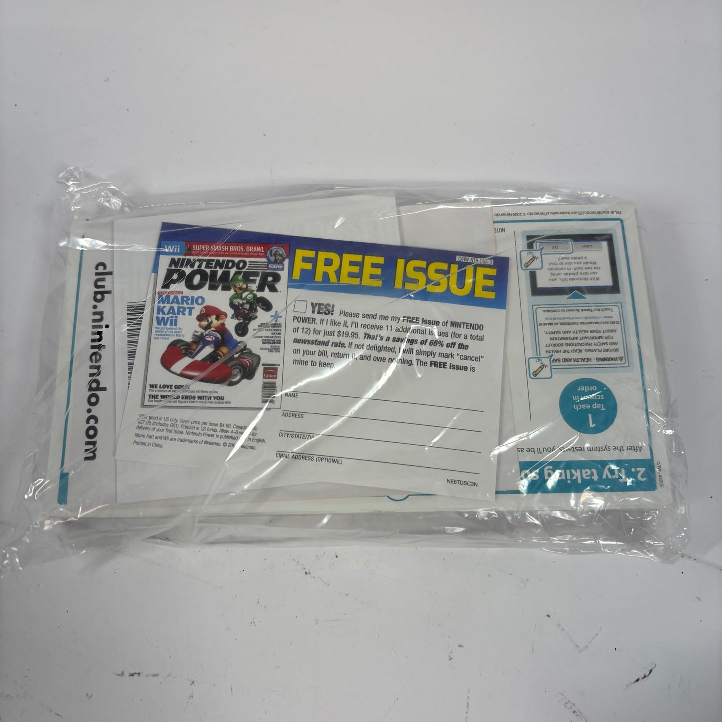 New Nintendo DSi DSi Handheld Game Console TWL-001 Aqua Blue Open Box