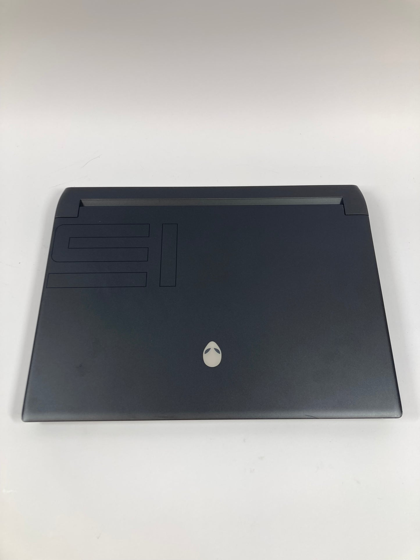 Alienware M15 Ryzen Edition R5 15.6" Ryzen 9 5900HX 16GB 1TB GeForce RTX 3070