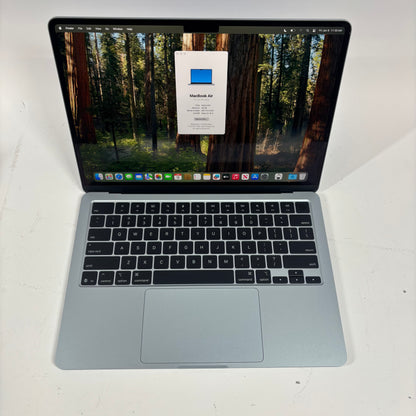 2025 Apple MacBook Air 13.6" M4 8 Core 4.5GHz 16GB RAM 256GB SSD MC6T4LL/A