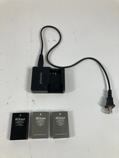 Nikon D5000 12.3MP Digital SLR DSLR Camera Body Only