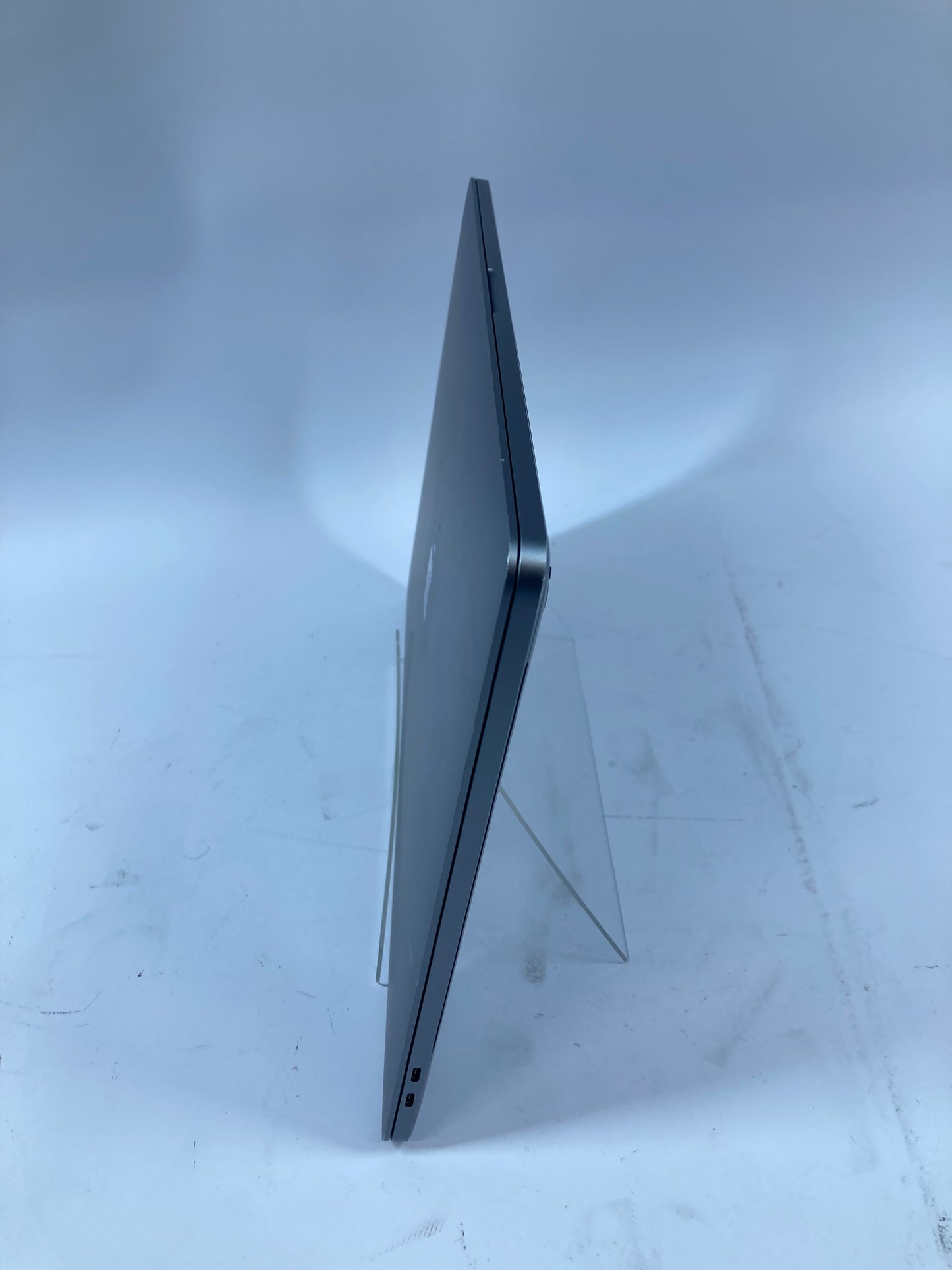 2019 Apple MacBook Pro 16" i7 2.6GHz 16GB RAM 1TB SSD Space Gray A2141 Scratches Dents