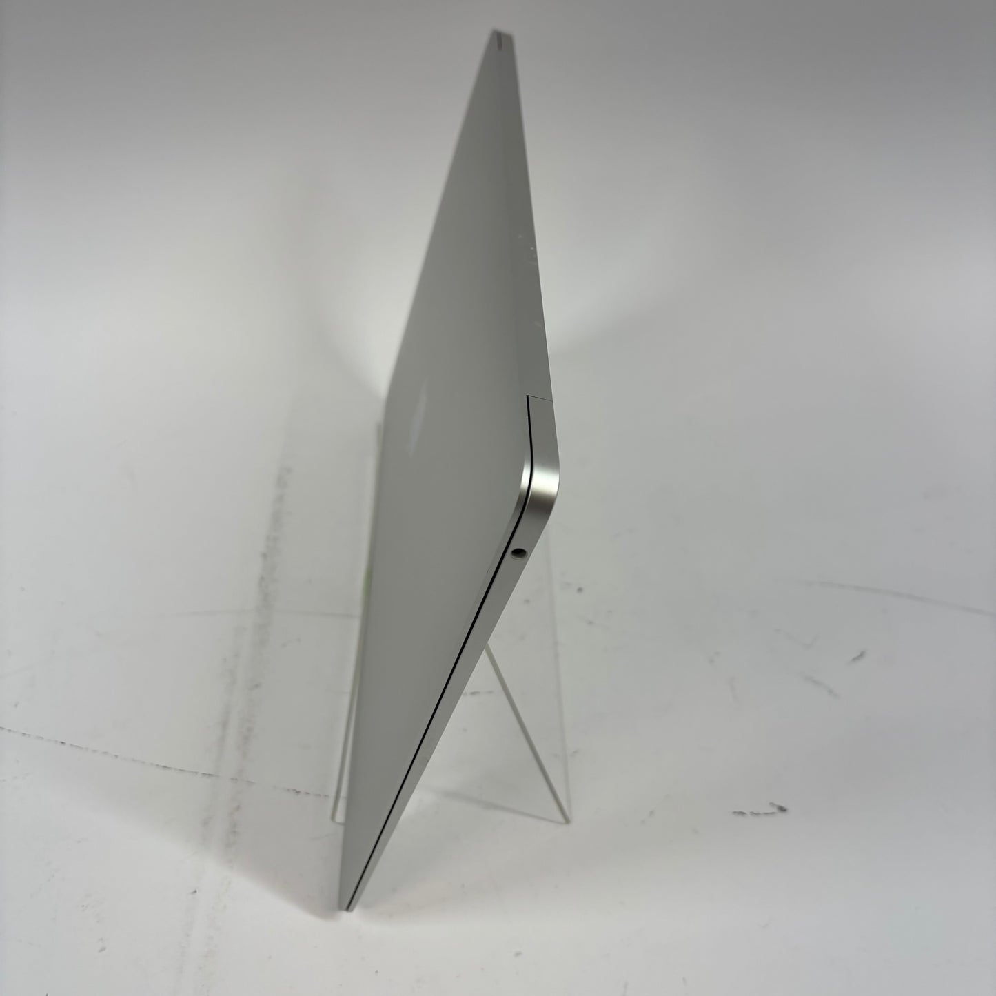 2018 Apple MacBook Air 13.3" i5 1.6GHz 8GB RAM 256GB SSD Silver A1932