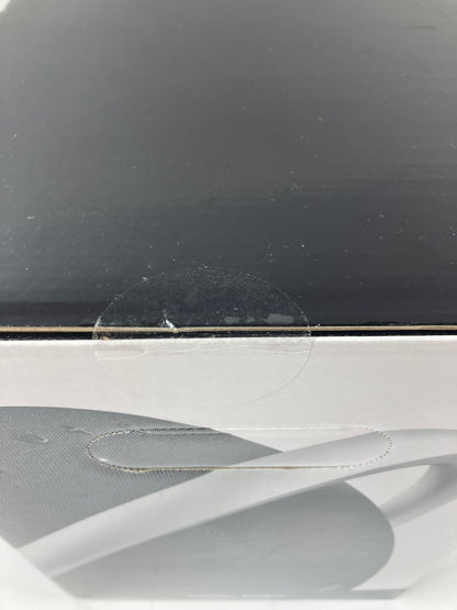 New Harmon Kardon Onyx Studio 8 Bluetooth Speaker Black