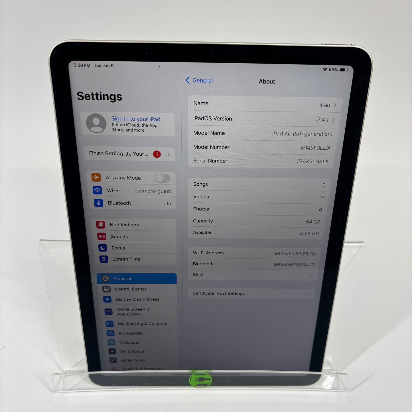 WiFi Only Apple iPad Air 5th Gen 64GB Silver MM9F3LL/A With Case