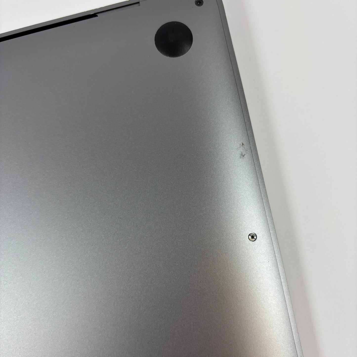 2020 Apple MacBook Air 13.3" i3 1.1GHz 8GB RAM 128GB SSD Space Gray A2179