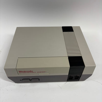 Nintendo Entertainment System NES-001 Gray Action Set CIB