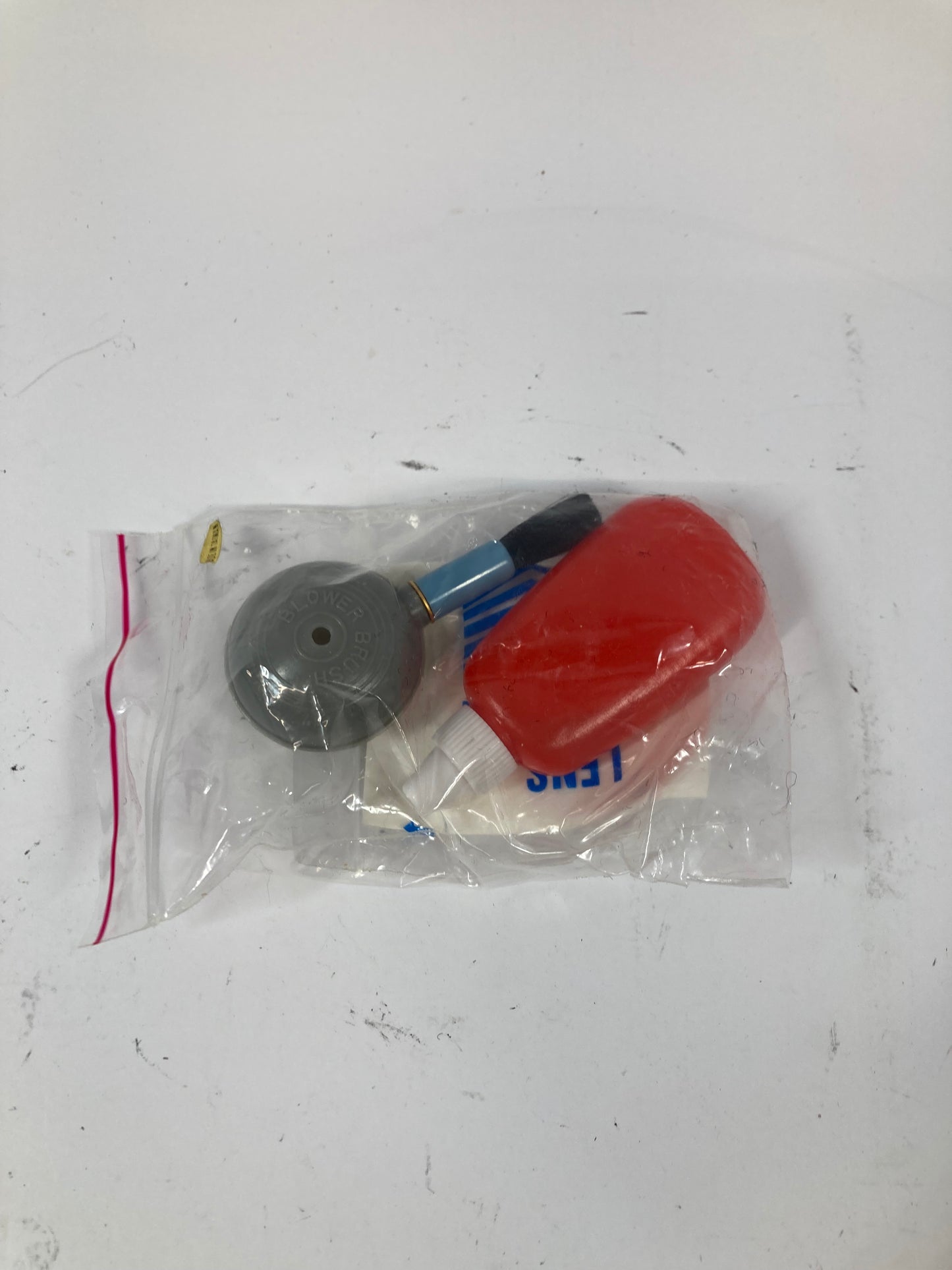 Minolta X-370N 35MM Film Camera 2 Lenses and Extras