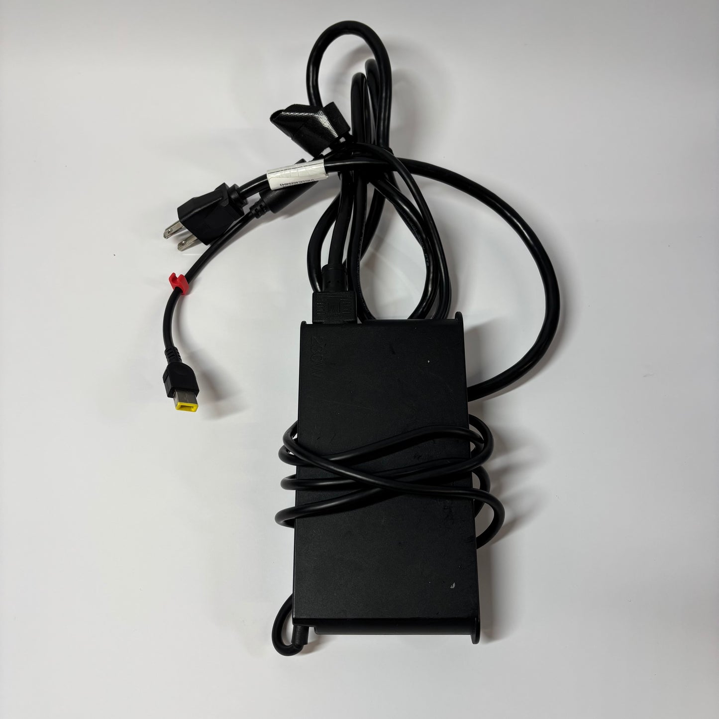 Lenovo Legion Slim 7 16" Ryzen 7 7840HS 3.8GHz 16GB 1TB  RTX 4060 Dented Case