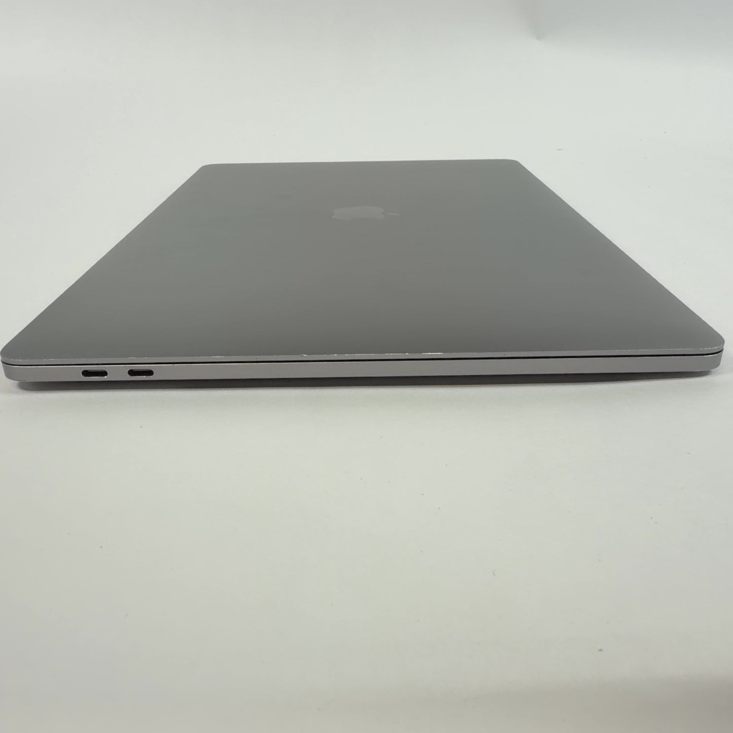 2017 Apple MacBook Pro 15" i7 2.8GHz 16GB RAM 256GB SSD Space Gray A1707