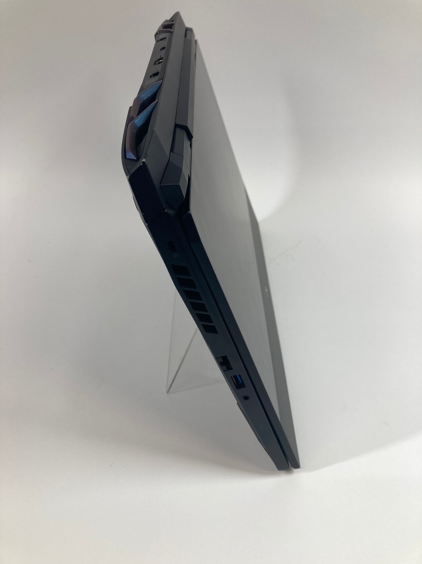 Acer Predator Helios 300 PH315-55 15.6" i7-12700H 8GB 256GB GeForce RTX 3070