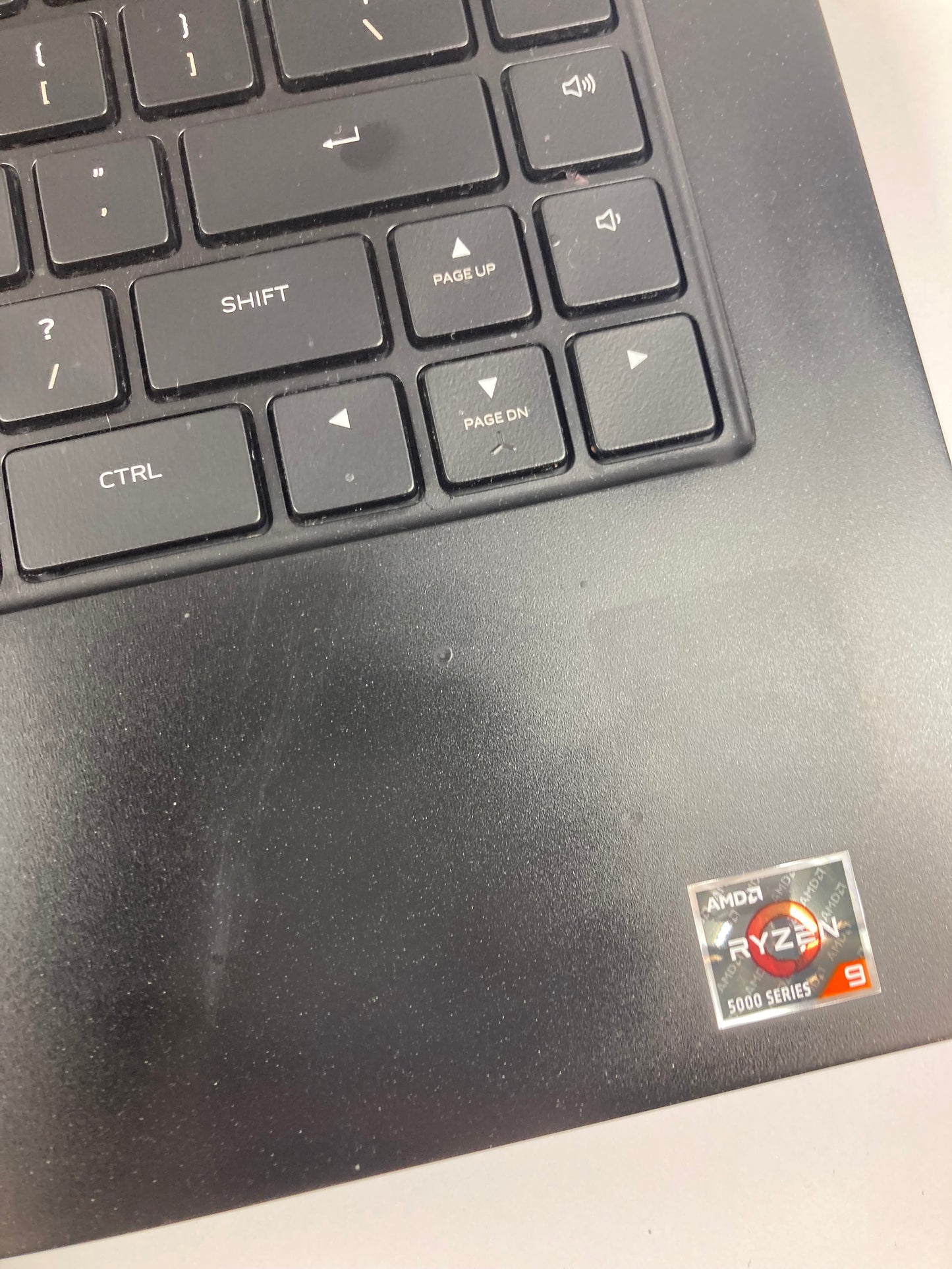 Alienware M15 Ryzen Edition R5 15.6" Ryzen 9 5900HX 16GB 1TB GeForce RTX 3070