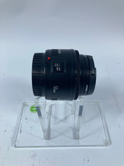 Canon EOS Rebel XSi 12.2MP Digital SLR DSLR Camera With 2 Canon 50mm Lenses